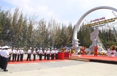 Военные чиновники почтили память павших солдат в битве при Гакма