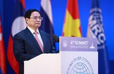 Вьетнам обещает сотрудничать в создании процветающего бассейна реки Меконг