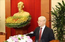 Поздравления вьетнамских руководителей в связи с традиционными новогодними праздниками Лаоса и Камбоджи