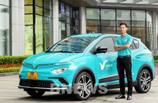 В Ханое запустили первое электрическое такси