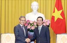 Президент Во Ван Тхыонг принял главу комитета Партии по внешним связям Лаоса