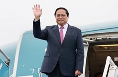 Премьер-министр Фам Минь Тьинь отправляется на 42-й саммит АСЕАН