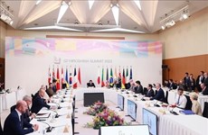 Премьер-министр Фам Минь Тьинь выступил в сессии под названием "к мирному, стабильному и процветающему миру"