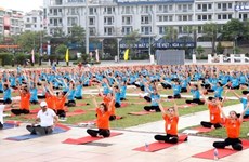 Куангнинь: Почти 2000 йогов посетят мероприятие, посвященное девятому Международному дню йоги
