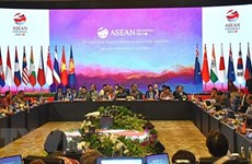 AMM-56: министр иностранных дел Буй Тхань Шон принимает участие в конференции EAS и PMC АСЕАН-США