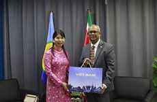 Правительство Суринама высоко оценило выдающееся развитие Вьетнама