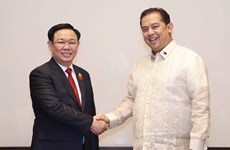 Председатель НС Вьетнама встретился со спикером нижней палаты Филиппин в Джакарте