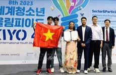 Школьники из провинции Куангнинь завоевали золотую медаль, специальный приз на международной научной олимпиаде в РК
