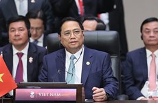Премьер Вьетнама принял участие в пленарном заседании 43-го саммита АСЕАН 