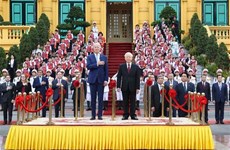 Генеральный секретарь ЦК КПВ председательствовал на официальной церемонии приветствия президента США Джо Байдена