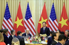 Президент Во Ван Тхыонг председательствовал на торжественном приеме в честь президента США Джо Байдена