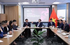 Премьер-министр встретился с представителями Вьетнамской инновационной сети в США