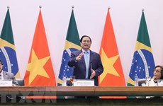 Премьер-министр Фам Минь Тьинь прибыл в Ханой, успешно завершив деловой тур в США и Бразилию