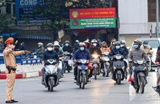 Премьер-министр призывает к решительным действиям по обеспечению безопасности дорожного движения во время Tэt