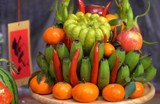 Поднос с пятью видами фруктов – от красивых народных обычаев до отличной пользы для здоровья