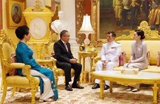 Король Таиланда высоко оценил дружественные отношения с Вьетнамом