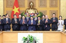 Премьер-министр Вьетнама провел рабочую встречу с Японской федерацией бизнеса