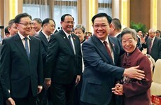 Председатель НС принял участие во встрече дружбы народов Вьетнама и Китая