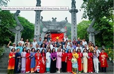 Вьетнамцы, проживающие зарубежом, возвращаются на родину, чтобы почтить память легендарных основателей нации