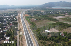 Скоростная дорога Камлам - Виньхао поможет развитию экономики южно-центрального региона