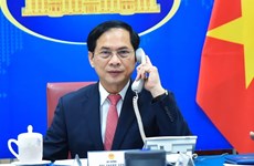 Главы МИД Вьетнама и Кореи провели телефонные переговоры