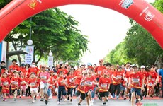 3.000 детей по всей стране примут участие в беге “Lof Kun Happy Run” в Хошимине