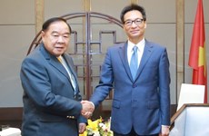 Вице-премьер Ву Дык Дам принял вице-премьера Таиланда Правита Вонгсувона
