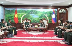 Вьетнамско-лаосские отношения через фотовыставку, организованную Министерством обороны Лаоса