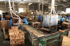 Город Хошимин использует преимущества электронной коммерции для продвижения экспорта деревянных изделий и мебели