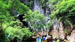 Провинция Куангбинь привлекает туристов уникальными туристическими услугами