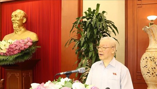 Генеральный секретарь ЦК КПВ Нгуен Фу Чонг встретился с группой женщин-депутатов Национального собрания 15-го созыва