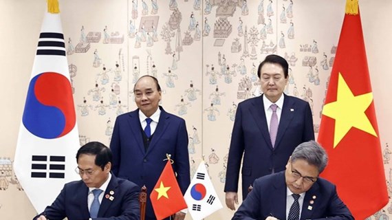 Вьетнам и Корея подняли отношения на всеобъемлющее стратегическое партнерство