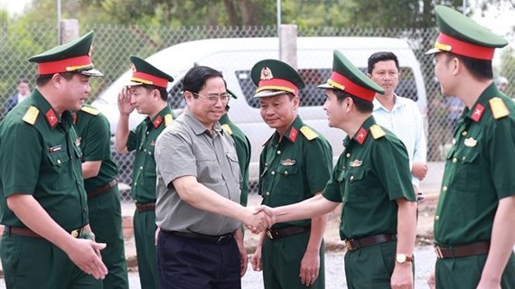 Премьер-министр проинспектировал ключевые транспортные проекты в дельте Меконга