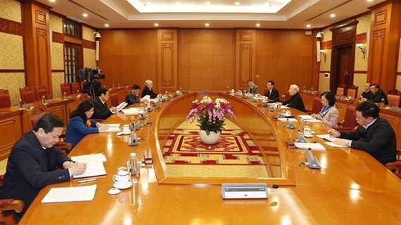 Генеральный секретарь ЦК КПВ совещался с Секретариатом для оценки организации Тэт