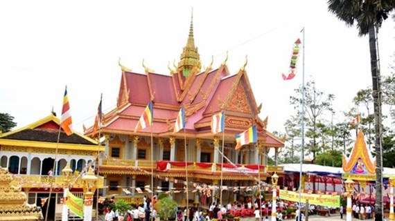 Премьер-министр поздравил кхмеров с праздником Чол Чнам Тмай