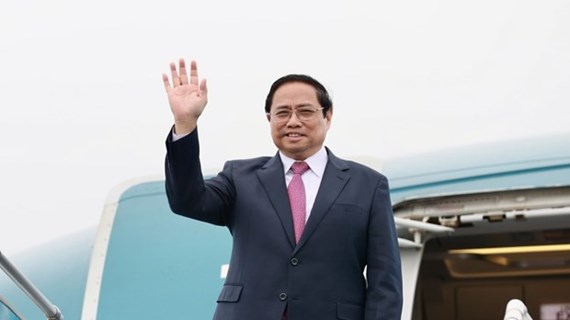 Премьер-министр Фам Минь Тьинь отправился с официальными визитами в Австралию и Новую Зеландию на участие в специальном самми
