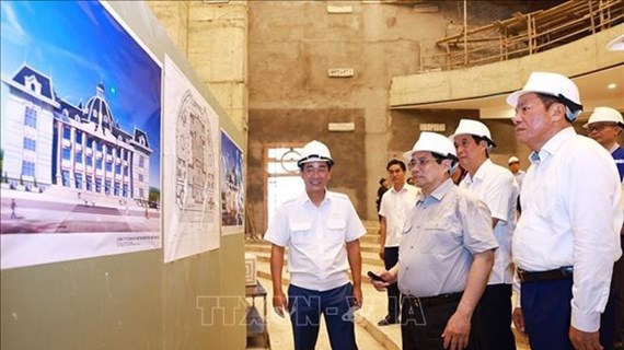 Премьер-министр посетил командно-диспетчерский Центр полиции и осмотрел строительство Дома культуры и искусств в Футхо