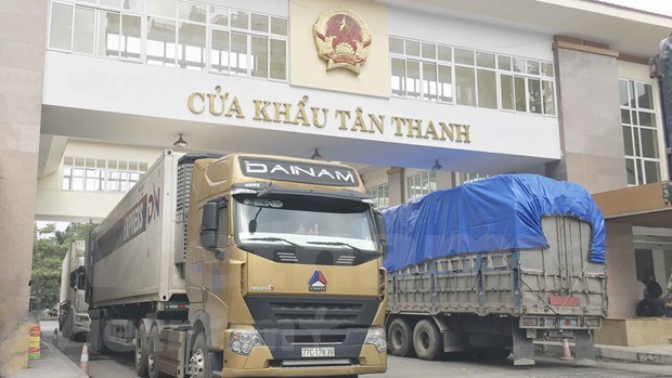 Экспорт отечественных и ПИИ компании сократился в январе hinh anh 1