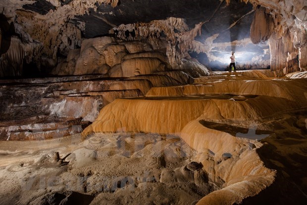 Удивительная красота “безымянным рая” - пещера Тиен hinh anh 1
