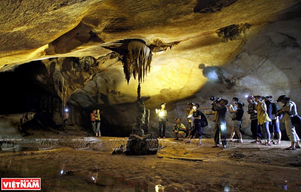 Открыть для себе удивительную пещеру Тхиендыонг протяженностью в 7 км hinh anh 2
