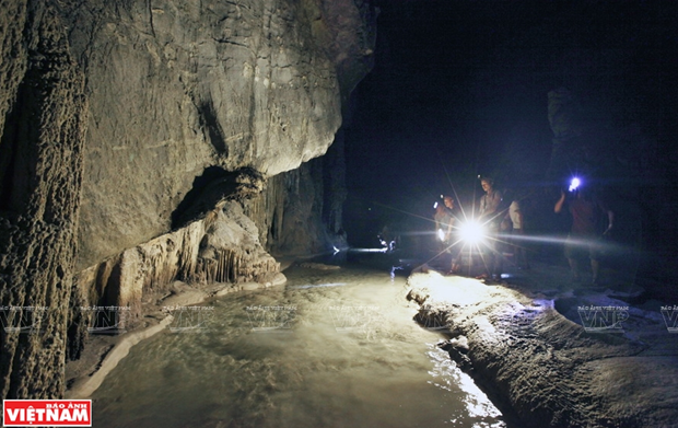 Открыть для себе удивительную пещеру Тхиендыонг протяженностью в 7 км hinh anh 8
