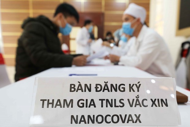Вьетнам стремится получить отечественную вакцину от COVID-19 в 2021 году hinh anh 1