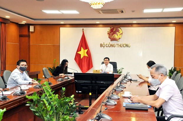 Министр Нгуен Хонг Зиен: Безопасное возобновление производственнои цепочки hinh anh 1