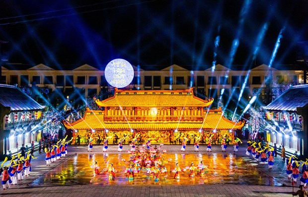 Несмотря на COVID-19, туризм Вьетнама неизменно «сияет» в мире hinh anh 1