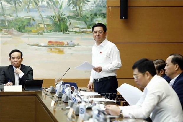 Ожидается, что положительное сальдо торгового баланса Вьетнама в 2022 году составит более 10 млрд. долл. США hinh anh 2