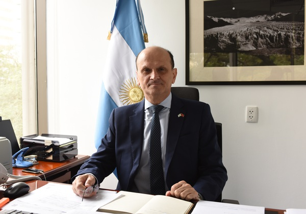 Посол Аргентины: Визит председателя Национального собрания Выонг Динь Хюэ имеет очень важное значение hinh anh 1