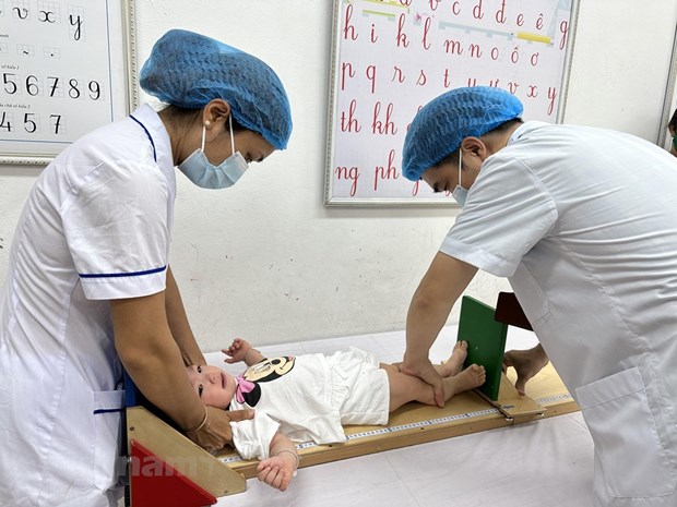 Министр здравоохранения: Наидено решение по обеспечению поставок вакцин hinh anh 2