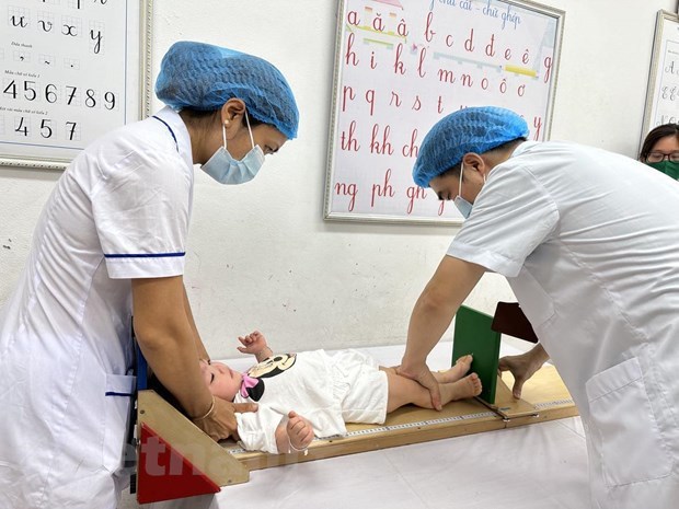 Министерство здравоохранения выпускает инструкцию по периодическим медицинским осмотрам детеи в возрасте до 24 месяцев hinh anh 2
