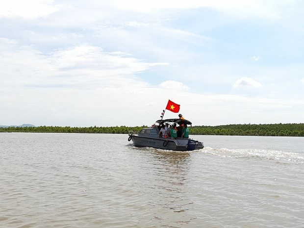 Вьетнам стремится очистить реки, защищая тем самым «источник» жизни hinh anh 3