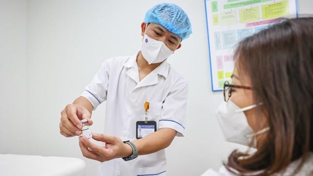 Превратить Вьетнам в центр производства вакцин в регионе hinh anh 1